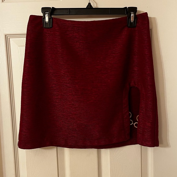 Women’s Like New Nasty Gal Textured Cut Out Chain Detail Mini Skirt - Picture 2 of 6